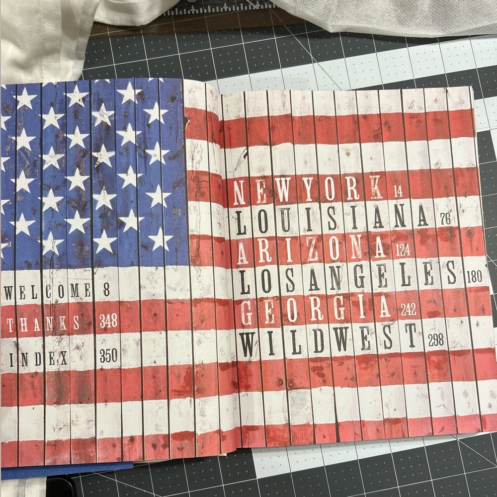 Jamie's America: Easy Twists on Great American Classics, and More Jamie Oliver - Picture 3 of 7